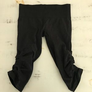 Lululemon Ruched Cropped Leggings
